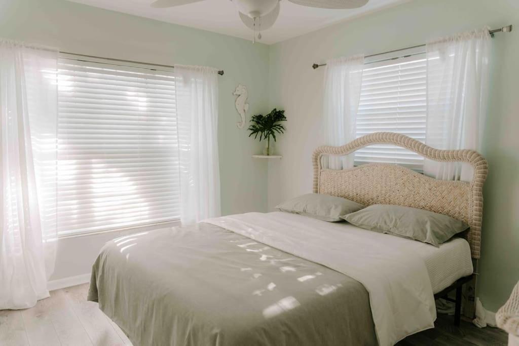 Entire Home, Heated Pool, Just 10 Min To Beach! Веро Бич Экстерьер фото